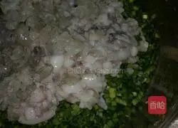 Illustration of how to make seafood dumplings 1