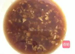 Illustration of how to make garlic noodles 4