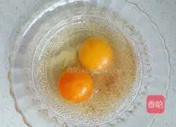 Illustration of how to make egg rice cake 4