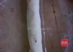 Illustration of how to make soft fried green onion cakes 6