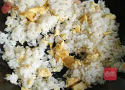 Assorted fried rice (rare and multi-ingredient version) recipe illustration 8