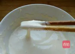 Illustration of how to make lotus root meat pie 12