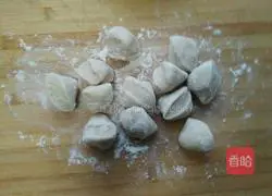 Illustration of how to make burritos (small pancakes) 4