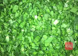 Illustration of how to make wontons 1