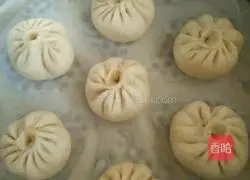 Illustration of how to make leek buns 13