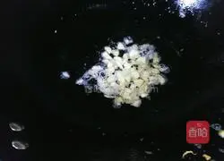 Illustration of how to make loofah and egg fried pancakes 7