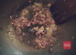 Illustration of how to make fried rice with cured meat and mixed eggs 17