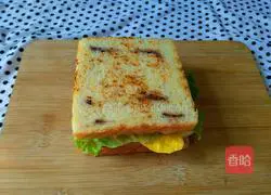 Illustration of making bean paste and toast sandwich 9