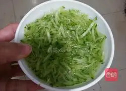 Super Half and Half Noodles Illustration 4 