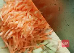 Illustration of how to make Liuye dumplings 2