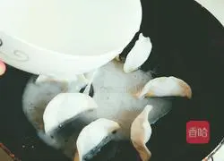 Illustration of how to make fried dumplings, wild rice dumplings and fresh meat dumplings 11