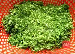 Illustration of how to make fennel and pork dumplings 4