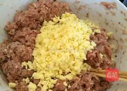 Illustration of how to make lobster and pork dumplings 11