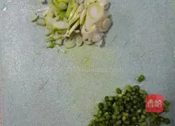 Illustration of how to make minced meat vermicelli 3