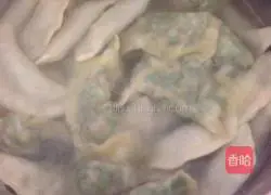 Illustration of how to make leek wontons 10