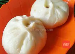 Illustration of how to make celery and pork buns 12