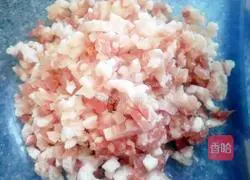 Illustration of how to make pork buns 4