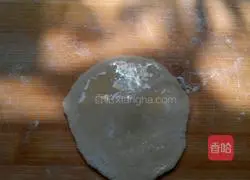 Illustration of how to make dumpling skin version of sesame cakes 2