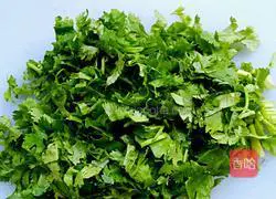 Illustration of how to make lazy coriander pancake 7