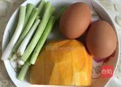 Illustration of how to make pumpkin egg pancake 1