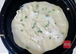 onion Illustration of how to make fragrant noodles 4