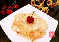 Illustration of how to make potato shredded egg pancake 11