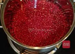 Illustration of How to Make Hedgehog Steamed Buns 1