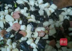 Illustration of how to make fried fungus steamed buns 7