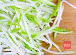 Illustration of how to make gourd egg cake 1