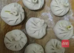 How to make steamed buns Illustration 4