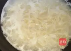 Eggs Illustration of how to make noodles 8