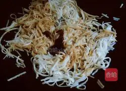 Illustration of how to make fried noodles with sauce 6
