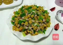 Illustration of how to make fried diced pork with Yuqian corn tortillas 9