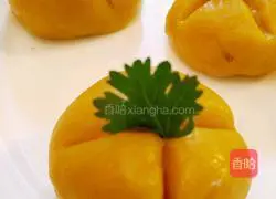 Illustration of how to make pumpkin buns 4