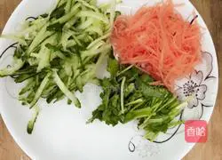 Illustration of how to make Northeastern cold gluten noodles (some are called beef tendon noodles) 2