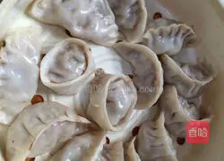 Illustration of how to make chive dumplings 7