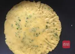 Illustration of how to make cilantro and green onion egg pancakes 8