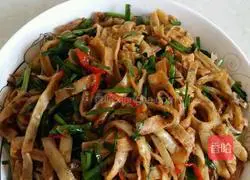 Illustration of how to make cumin fried pancakes 8