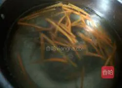 Illustration of how to make noodles with mushroom sauce 3