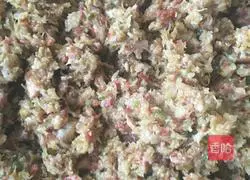 Illustration of how to make pickled cabbage stuffed buns 6