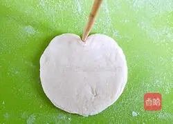 Illustration of how to make monkey baby steamed buns 9