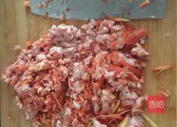 Illustration of how to make pork dumplings 1