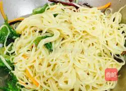 Illustration of how to make cold noodles 3 