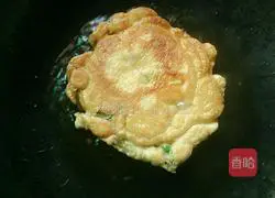 Illustration of how to make egg and green onion cake 5