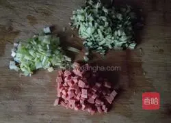 Illustration of how to make rice egg pancake 2