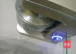 Illustration of how to make cornmeal steamed buns 1