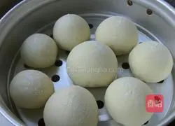 Illustration of how to make steamed buns with meat floss 3