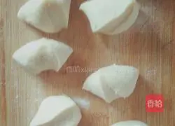 Illustration of how to make hot noodle cake 4