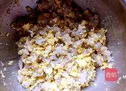 Illustration of how to make wontons with shrimp stuffing 6