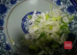 Illustration of how to make carrot and egg cake 1